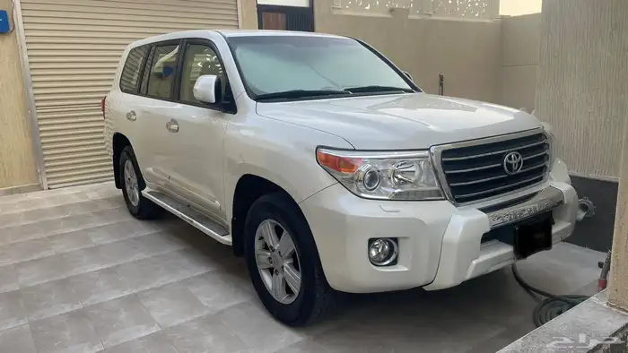 لاند كروزر GXR-3 2014 وارد عبداللطيف 0
