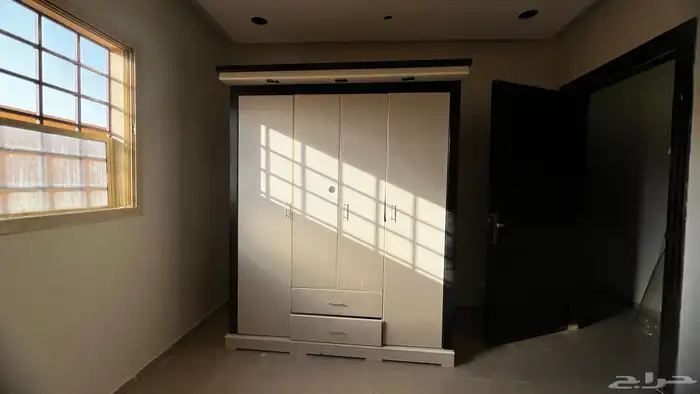دولاب ملابس 0