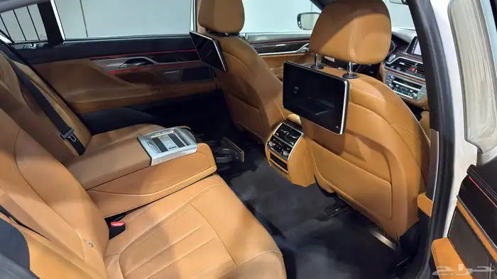 بي ام دبليو 730Li 2020 بحاله نظيفه جدا 15