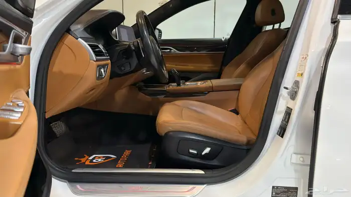 بي ام دبليو 730Li 2020 بحاله نظيفه جدا 18