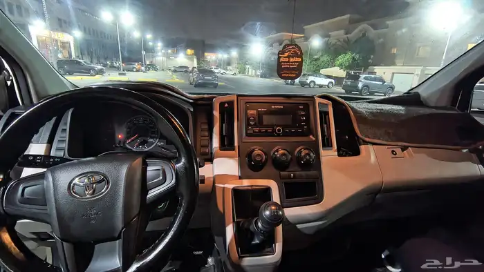 باص تويوتا موديل 2022 22