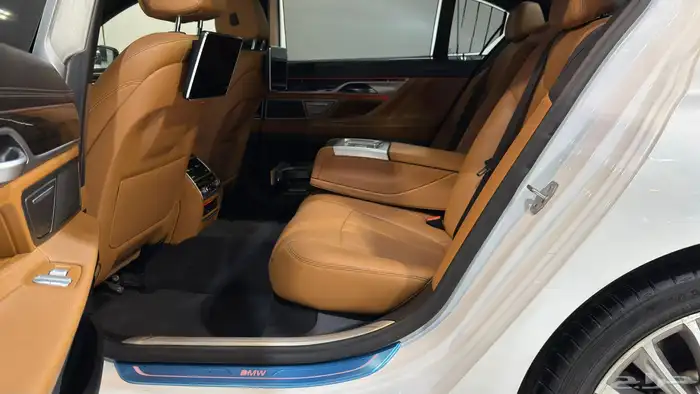 بي ام دبليو 730Li 2020 بحاله نظيفه جدا 19