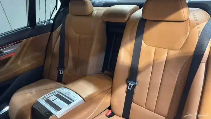 بي ام دبليو 730Li 2020 بحاله نظيفه جدا 23