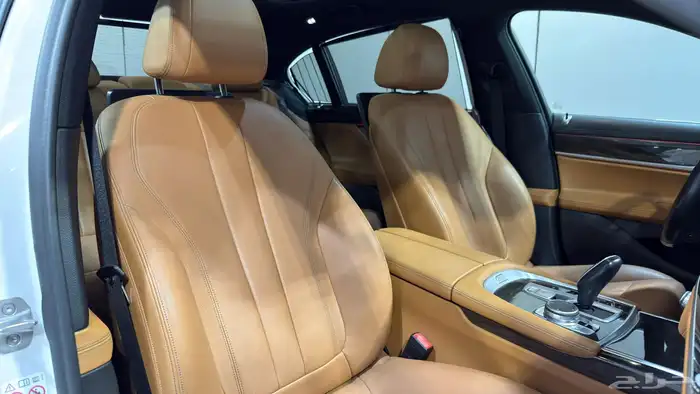بي ام دبليو 730Li 2020 بحاله نظيفه جدا 16