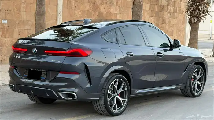 BMW X6 2021 M kit بحالة الوكالة 10