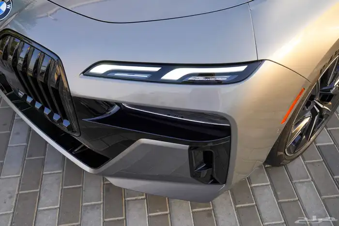 BMW 740i 2023 M Sport 21