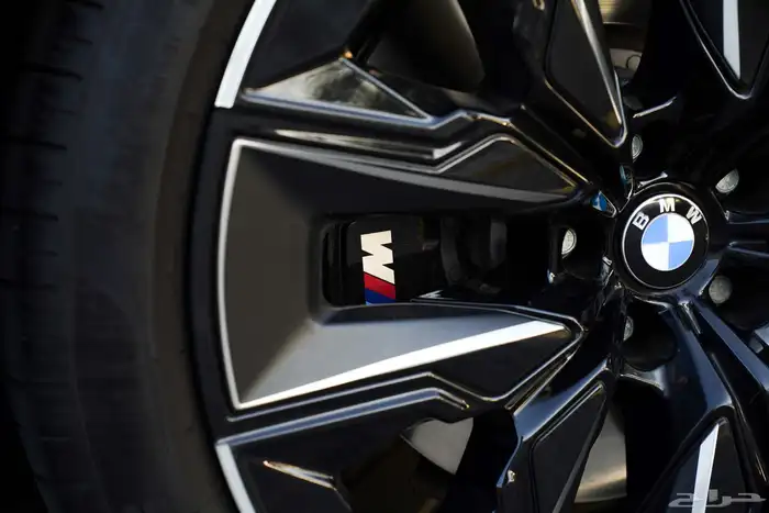 BMW 740i 2023 M Sport 17