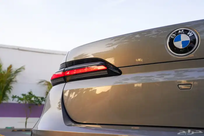 BMW 740i 2023 M Sport 13