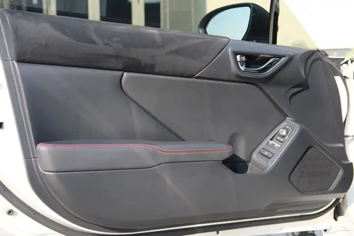 SUBARU BRZ 2024 36