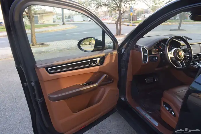 بورش Cayenne S 2019 6