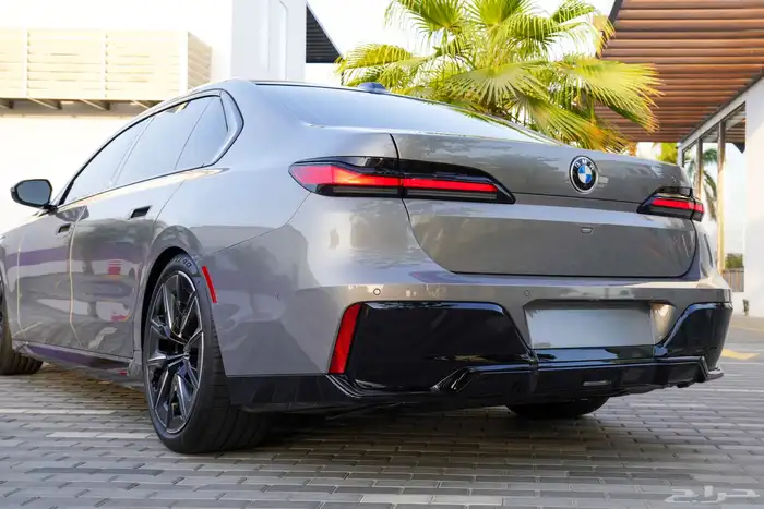 BMW 740i 2023 M Sport 24
