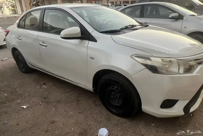 الرياض حي الرمال او الملز تويوتا يارس 2017 2