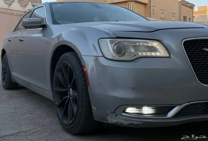 للبيع كرايسلر C300 موديل 2016 3