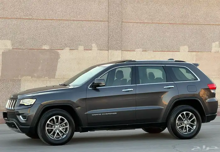 جيب شيروكي 2014 فل V6 7