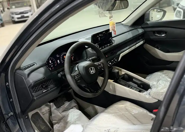 هوندا اكورد 2025 LX جديد اصفار بأقل سعر 10