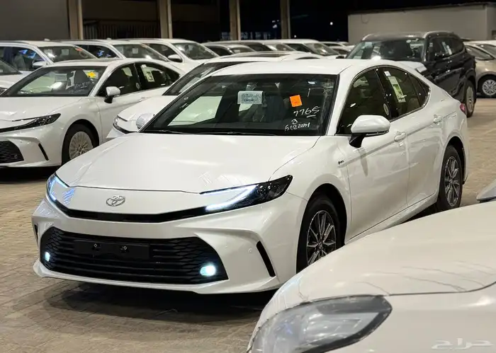 تويوتا كامري 2025 E هايبرد جديد بأقل سعر 0