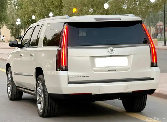 كاديلاك اسكاليد XL 2015 فل سعودي 6