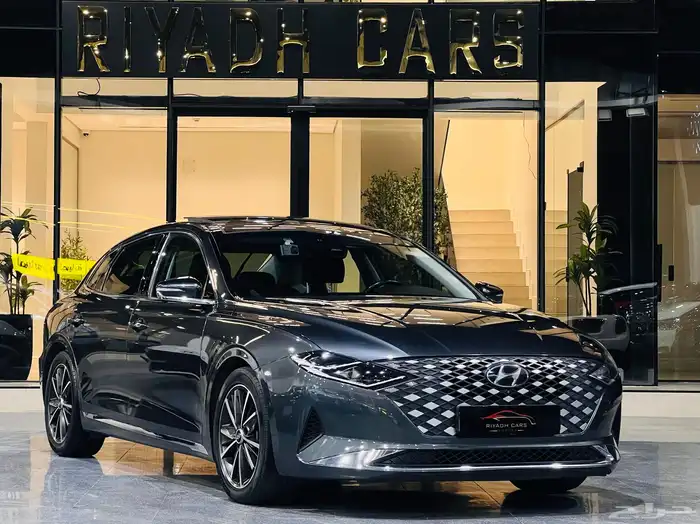 هيونداي 2020 أزيرا فل (بحالة ممتازة ) 1