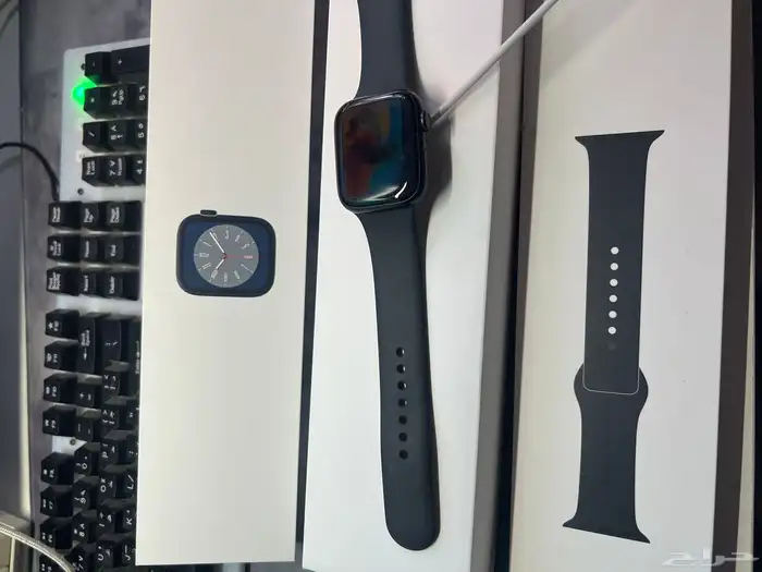 ساعه ابل الاصدار الثامن 1