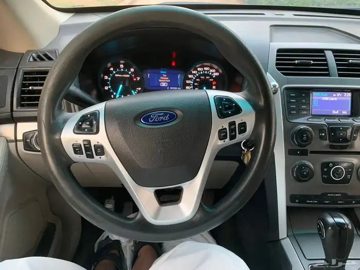 سيارة فورد اكسبلورر 2013 4