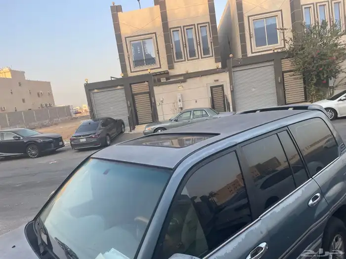 جيب لاندكروزر للبيع موديل 2006 1