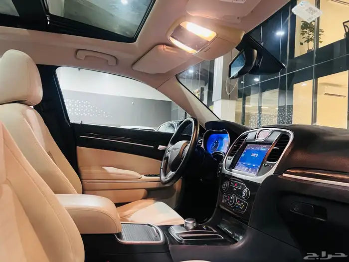 كرايزلر 2015 C300 بانوراما (بحاله ممتازه) 9