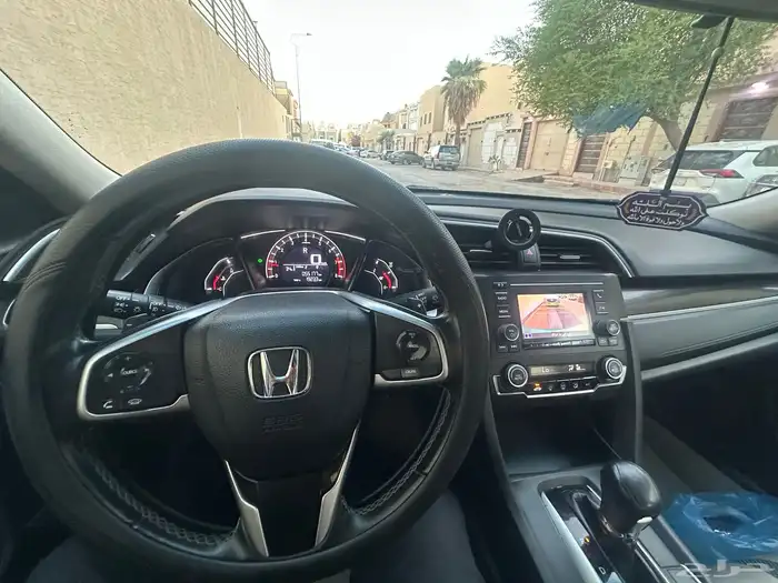 هوندا سيفك 2020 وكاله بالكامل فتحه سقف 1600Ccممشي 55 الف فقط 10