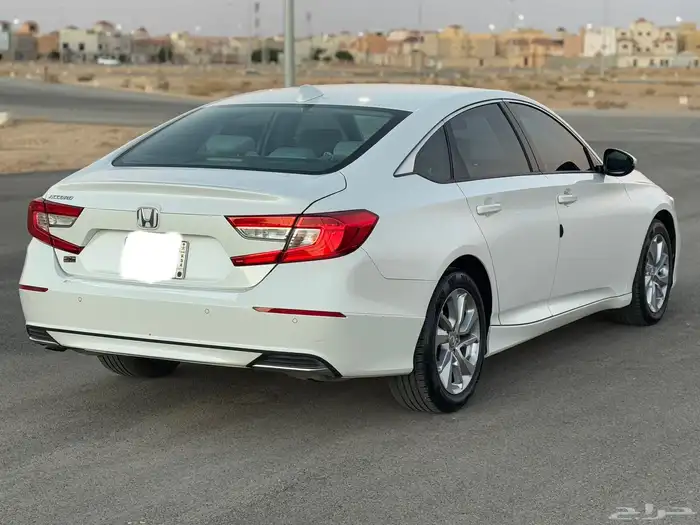 للبيع اكورد 2020 ستاندر نظيف 4
