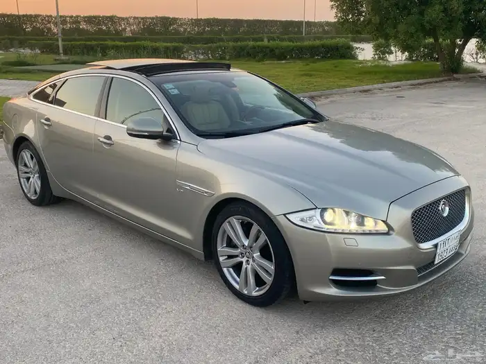 للبيع جاكوار. 2013 XJ 8