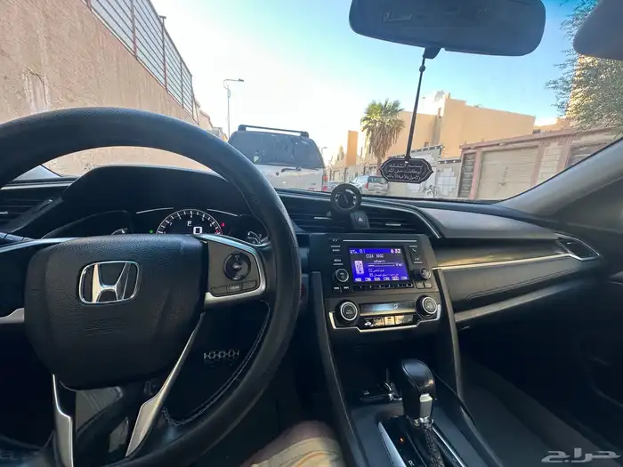 هوندا سيفك 2020 وكاله بالكامل فتحه سقف 1600Ccممشي 55 الف فقط 2