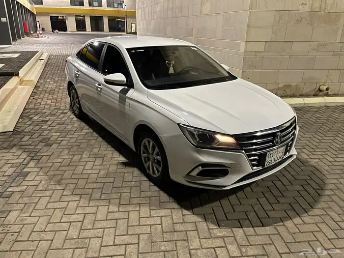 ام جي 5 2023 1
