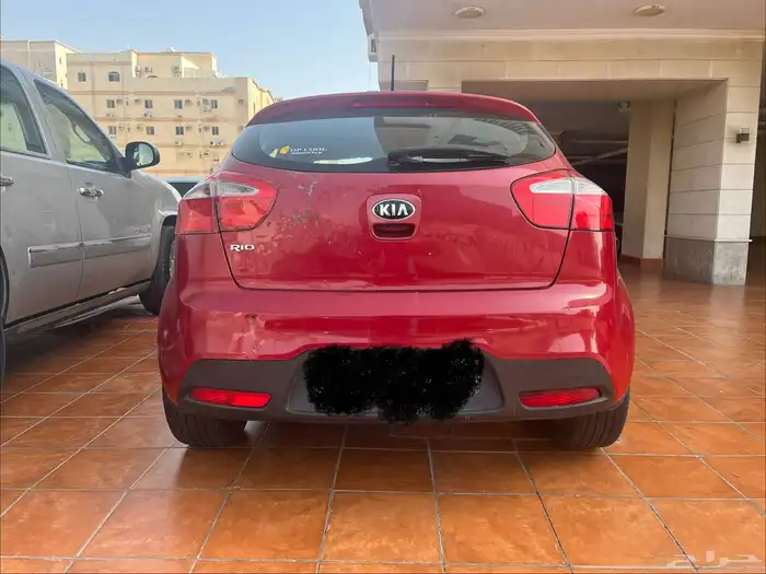 للبيع KIA ريو هاتش باك موديل 2015 0