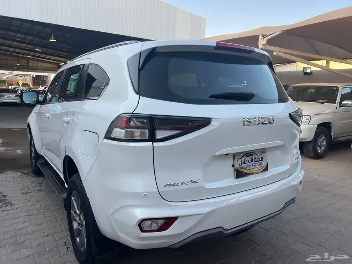 ايسوزو 2022 MUX فل كامل دبل دفلك لدى قمة الاطلال 15