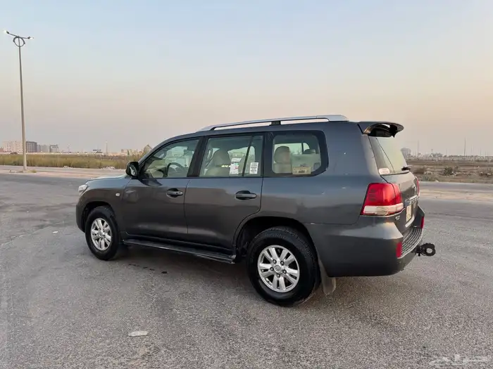 جيب لاندكروزر GX 2008 قير عادي 4
