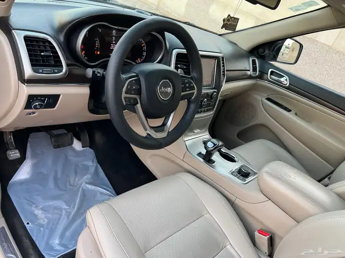 جيب شيروكي 2014 فل V6 12