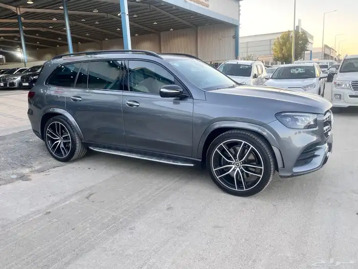 مرسيدس 450 GLS موديل 2020 4