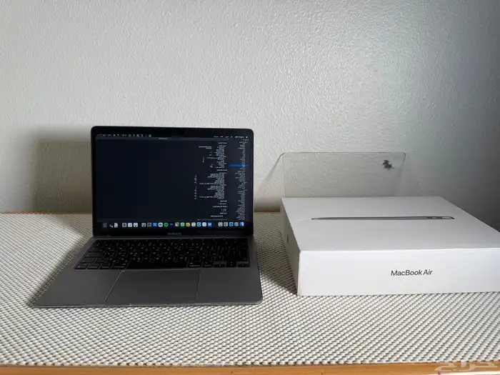 لاب توب ابل M1 اير 0