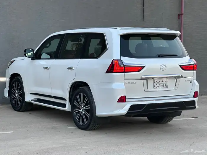لكزس LX570 S 2018 وكالة مشروط 1