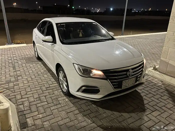 ام جي 5 2023 4