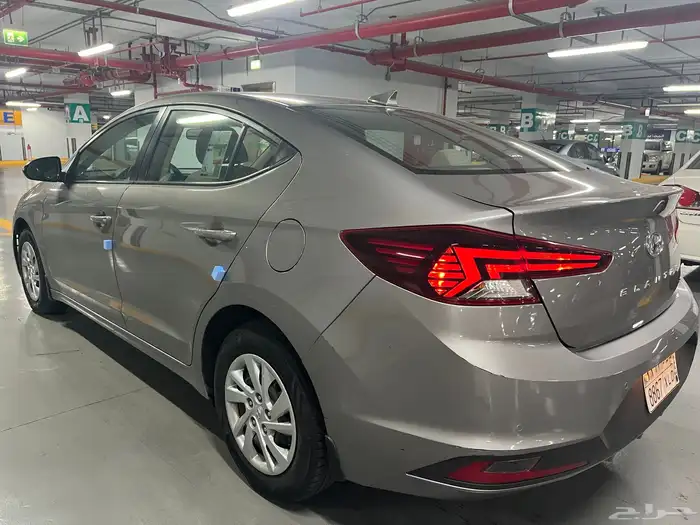 هيونداي النترا 2020 عداد 90 مكينة 2.0cc 8