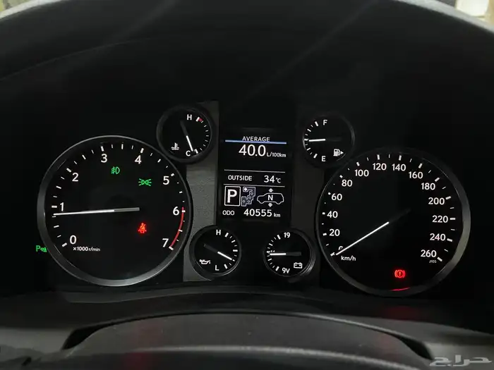 للبيع لكزس LX570 دي دي 2015 فل كامل عبداللطيف مخزن عداد 40 18