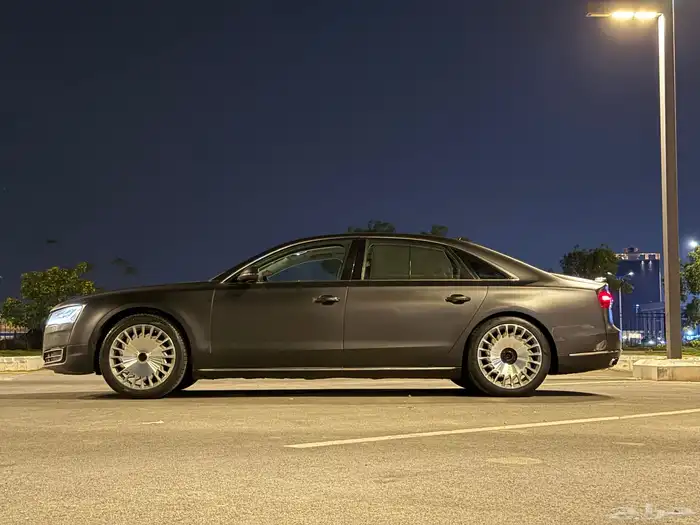 Audi A8L 2015 4