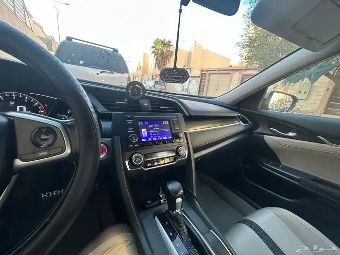 هوندا سيفك 2020 وكاله بالكامل فتحه سقف 1600Ccممشي 55 الف فقط 3