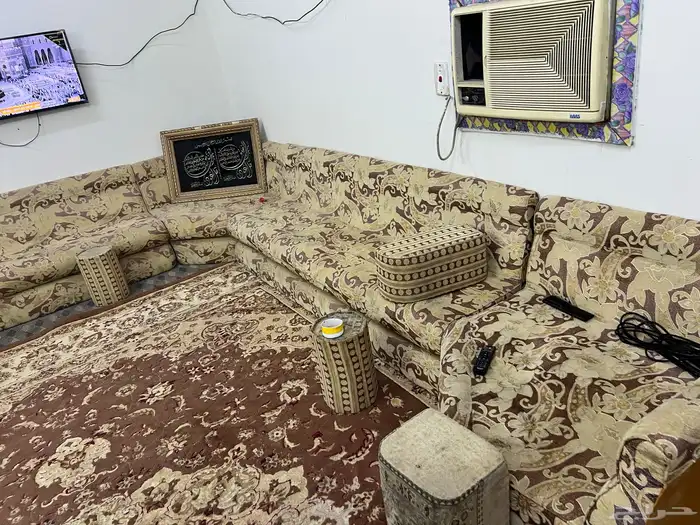 مجلس اسفنج مضغوط غرفه 4 متر فى 6 متر كبير 250 ريال 0