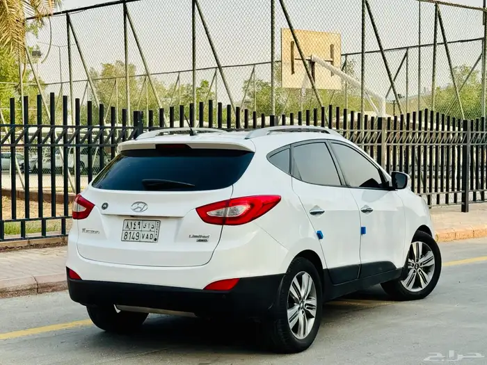هيونداي توسان فل كامل LIMITED قمة النظافة دبل 2015 14