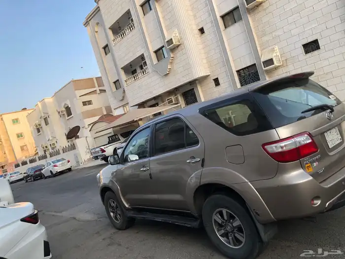 تويوتا فورشنر 2010اربعه سلندر ا 4