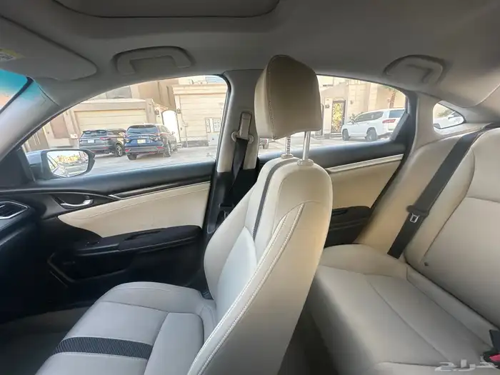 هوندا سيفك 2020 وكاله بالكامل فتحه سقف 1600Ccممشي 55 الف فقط 7