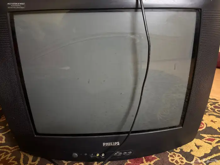 طاوله تلفزيونيه وتلفزيون فيلبس 1