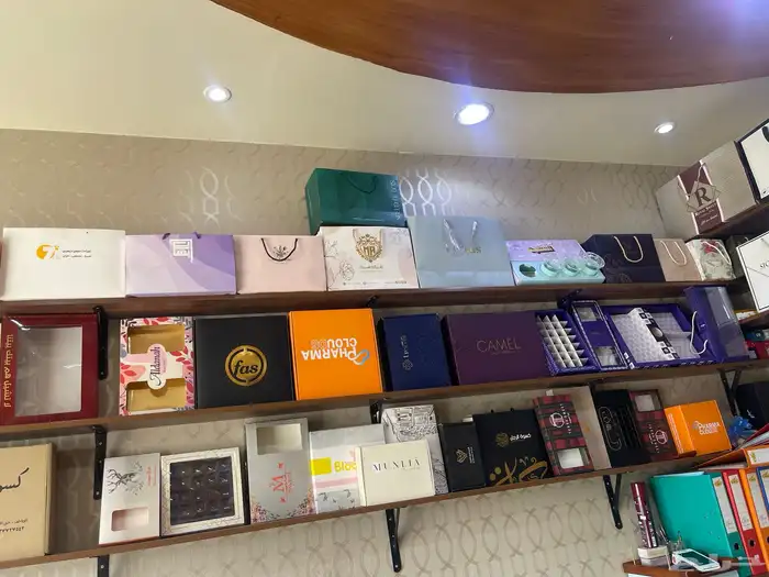 طباعه اكياس علب فواتير كروت استكر ليبل قماش تاق جلد اوراق 11