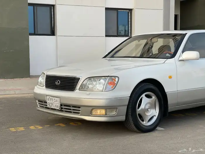 لكزس LS400 2000 0
